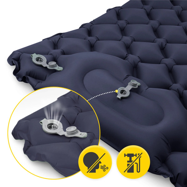 Dmuchany materac turystyczny Mountain Goat jednoosobowy samopompujący granatowy