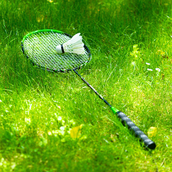 Rakieta do badmintona Isometric aluminium Nils NR205, z pokrowcem.