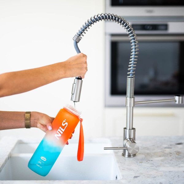 Butelka pomarańczowo-niebieska tritanowa Nils Camp NCD68