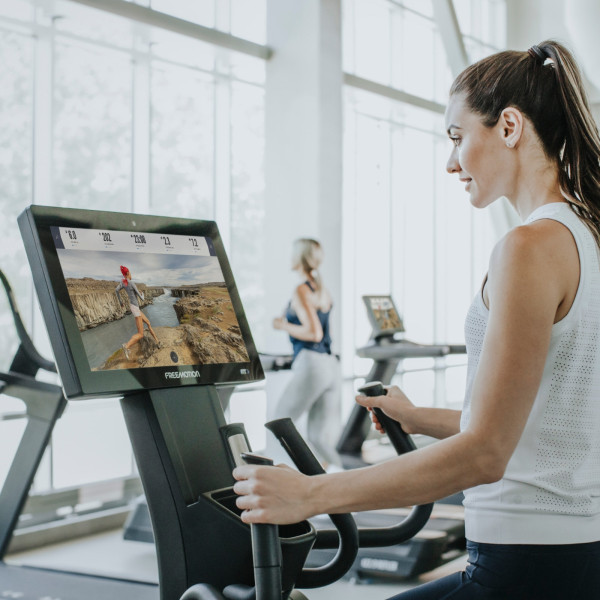 Rower eliptyczny FreeMotion E22.9