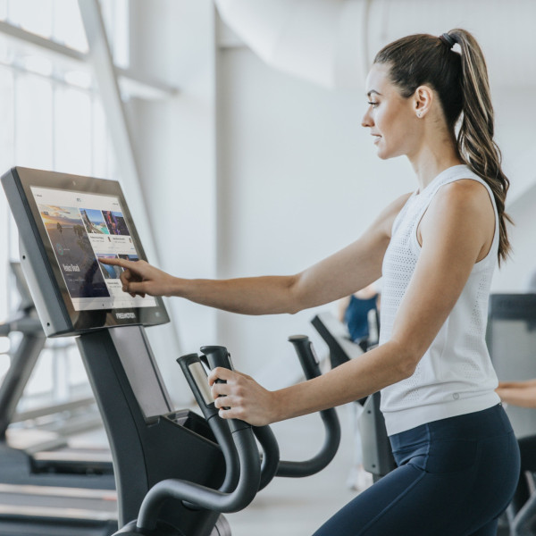 Rower eliptyczny FreeMotion E22.9